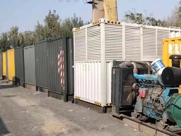 黔江200KW柴油发电机机组每小时油耗是多少?